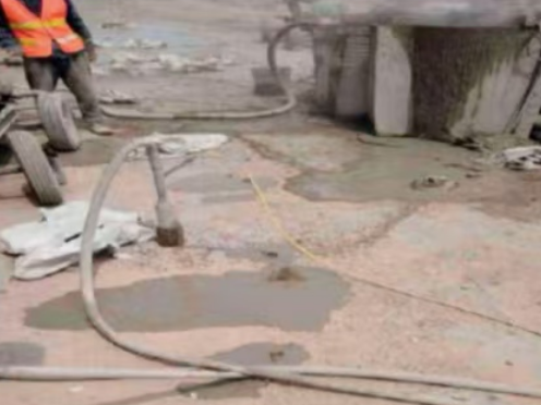 钟山水泥混凝土路面板底注浆技术 路面脱空注浆整治方案