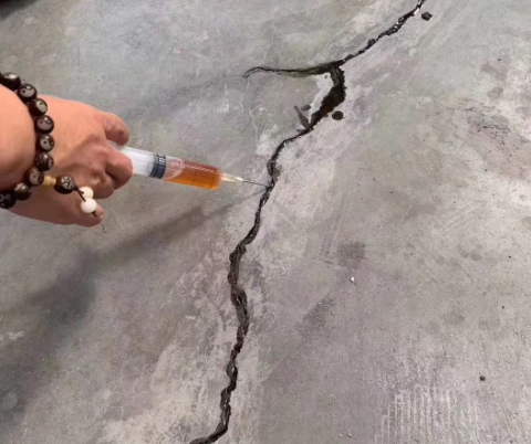 钟山混凝土裂缝修补技术详解​